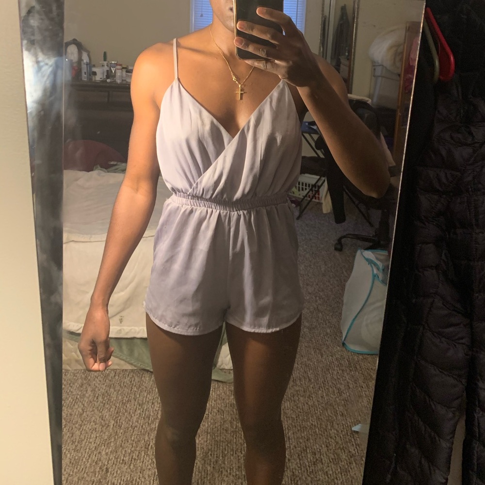 Super cute short romper!